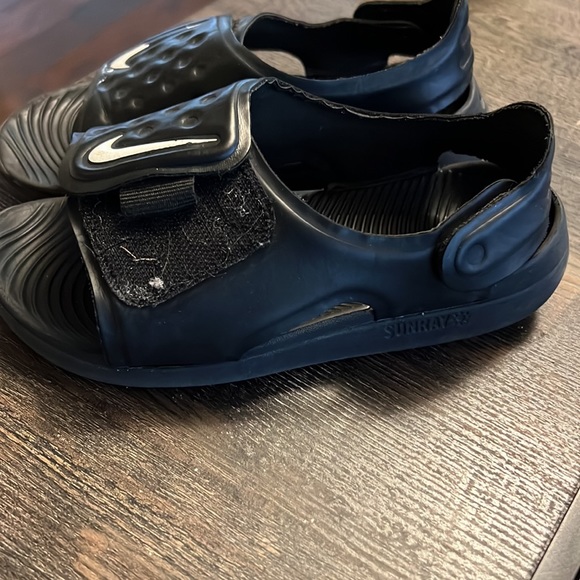 Nike sandals - Picture 2 of 5